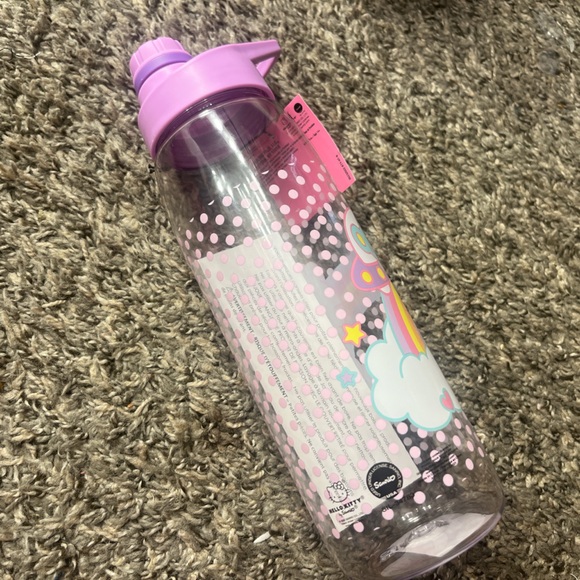 Hello kitty water bottle - Picture 2 of 2